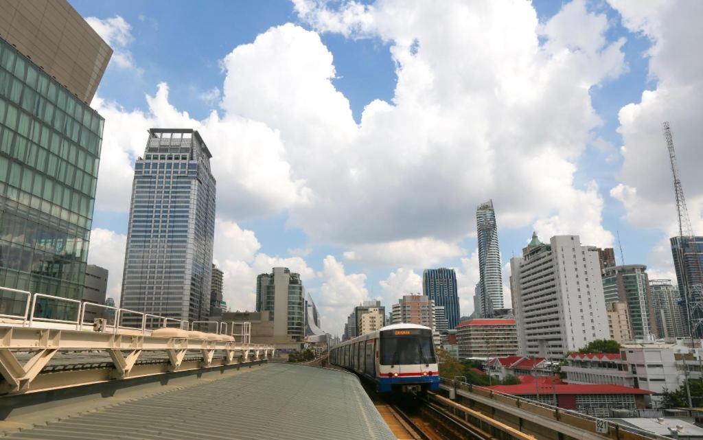 J Two S Pratunam Hotel Bangkok Zewnętrze zdjęcie
