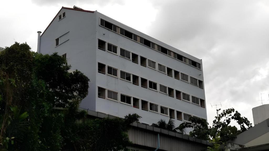J Two S Pratunam Hotel Bangkok Zewnętrze zdjęcie