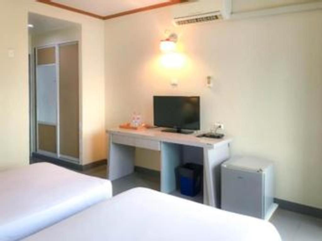 J Two S Pratunam Hotel Bangkok Zewnętrze zdjęcie