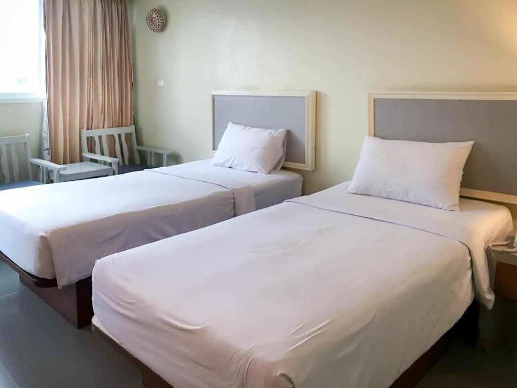 J Two S Pratunam Hotel Bangkok Zewnętrze zdjęcie