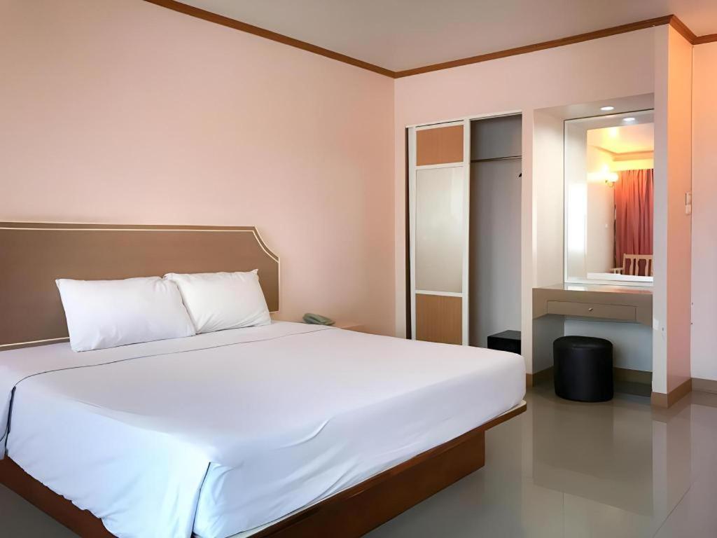 J Two S Pratunam Hotel Bangkok Zewnętrze zdjęcie