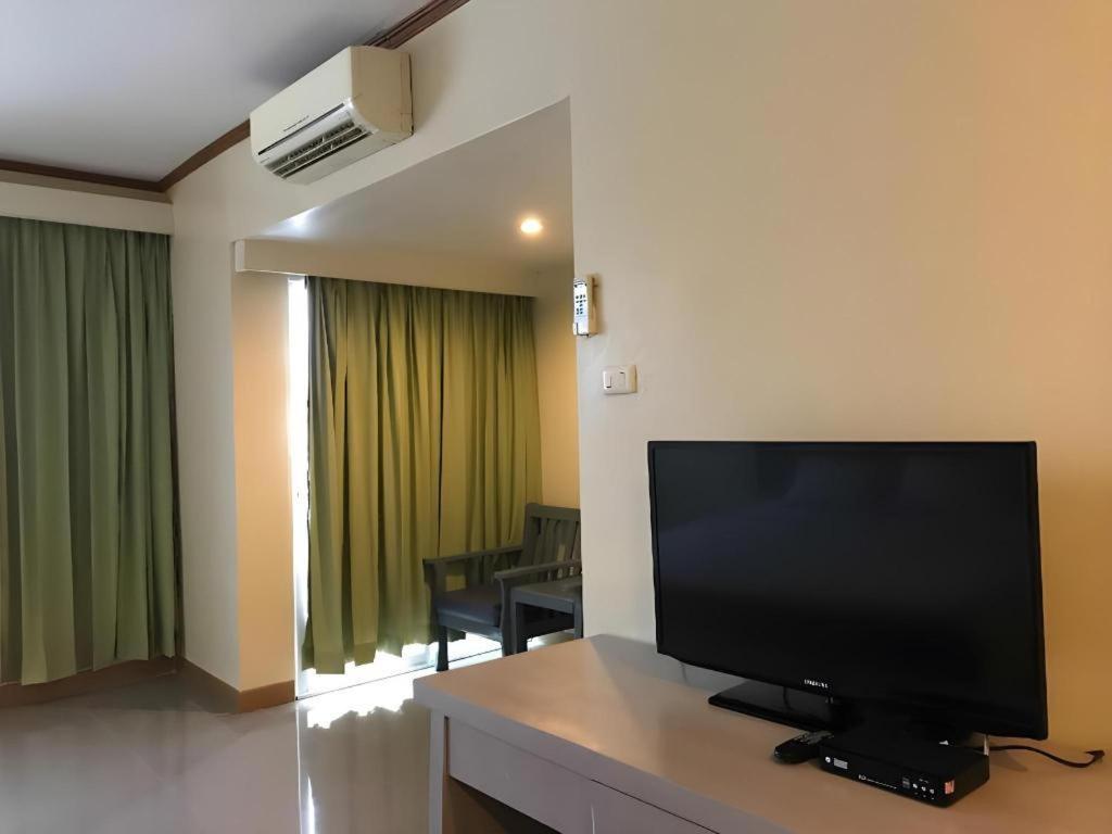 J Two S Pratunam Hotel Bangkok Zewnętrze zdjęcie