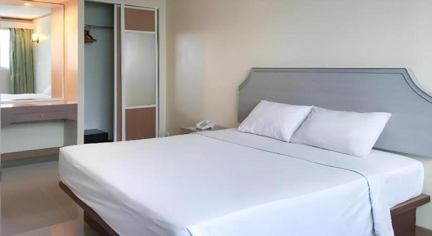 J Two S Pratunam Hotel Bangkok Zewnętrze zdjęcie